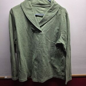 L.L. Bean Green Pullover Top